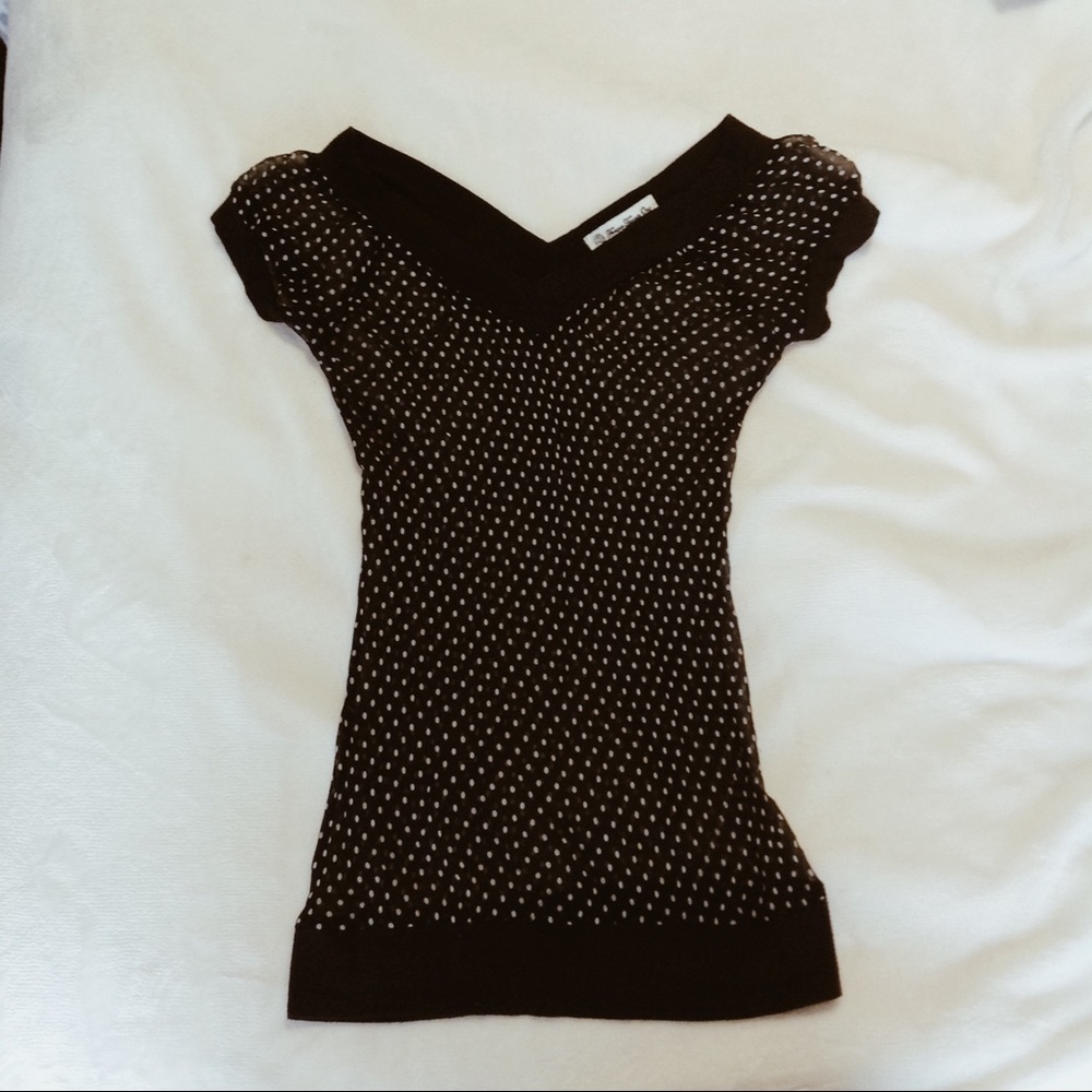 "LIKE" FOR PRICE DROP.🌿// Sheer Vintage Silk Top.